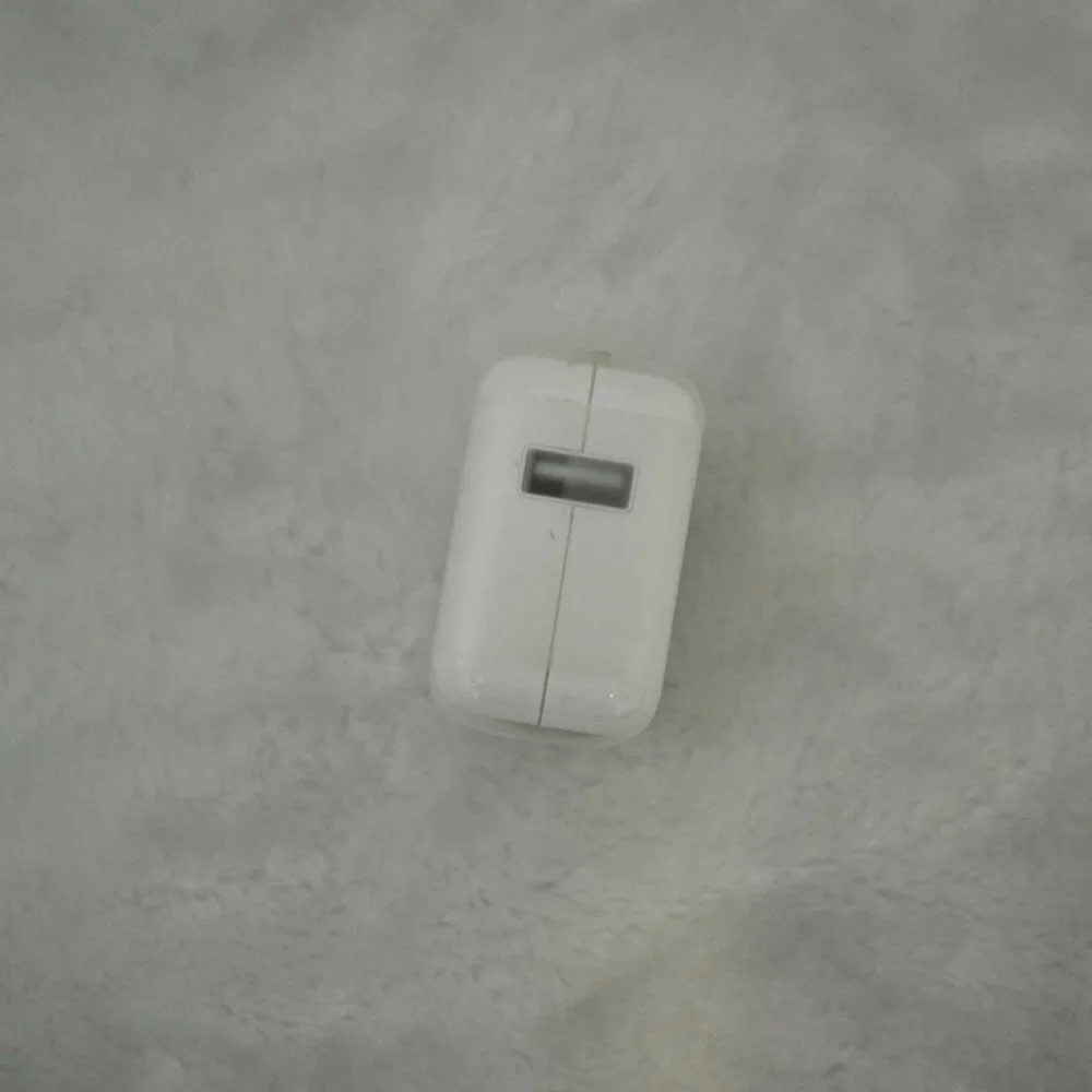 Apple 12W USB Power Adapter & Lightning to USB Cable